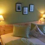 Haus Tirolerland ゲストハウス 3*