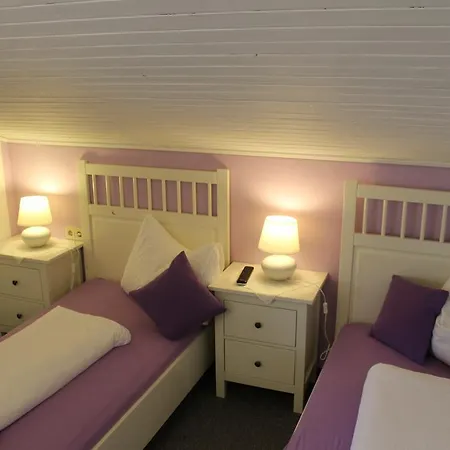 Haus Tirolerland Guest house