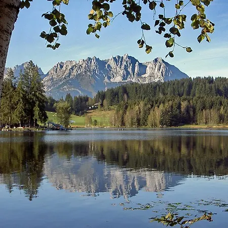 Haus Tirolerland בית הארחה 3*