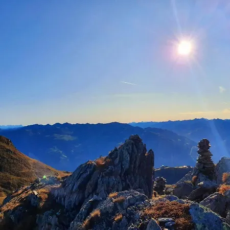 בית הארחה Haus Tirolerland 3*